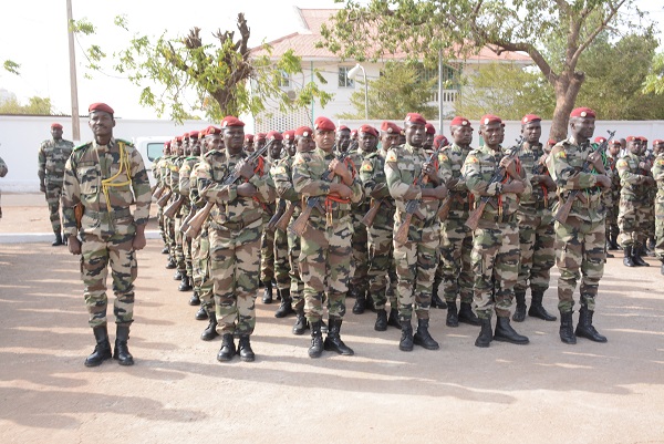 20 janvier 2022 : Un chèque de plus de 2 milliards de FCFA pour les  ayants droits des soldats tombés en opération pour le Mali