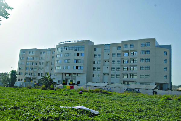 Budget 2021 : adoption du projet de Loi de Finances 2021 en Conseil des Ministres.