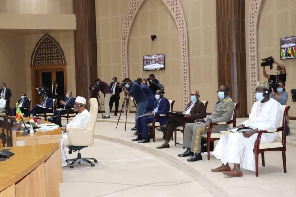 Lutte contre le terrorisme : Les chefs d'État du G5 Sahel et leurs partenaires pour une meilleure cohérence dans les opérations