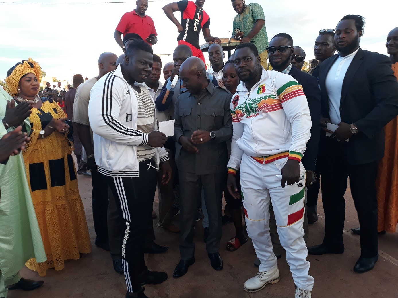 Finale du bras de fer 2019 : Nouhoum Bagayoko dit IVO remporte le trophée plus 150.000 FCFA