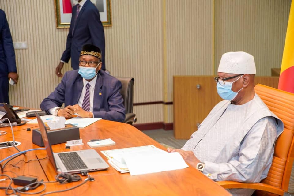 Koulouba | 28 Avril 2020 : Réunion par visioconférence entre l'Union européenne, représentée par le Président du Conseil européen et les Chefs d'Etats du G5 Sahel, avec la participation du Président de la Commission de l'Union africaine, et