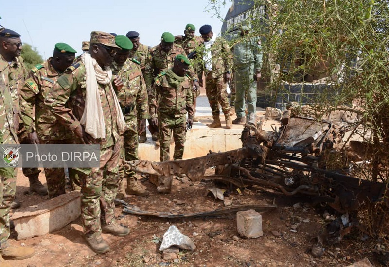 Gao : Visite du chef d’Etat-major Général des Armées après l’attaque kamikaze du Camp Firhoun Ag ALANÇAR.