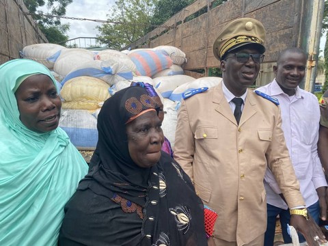 Soutien aux FAMA : Les populations de Kadiolo mobilisent 1 million CFA et plus de 11 tonnes de céréales