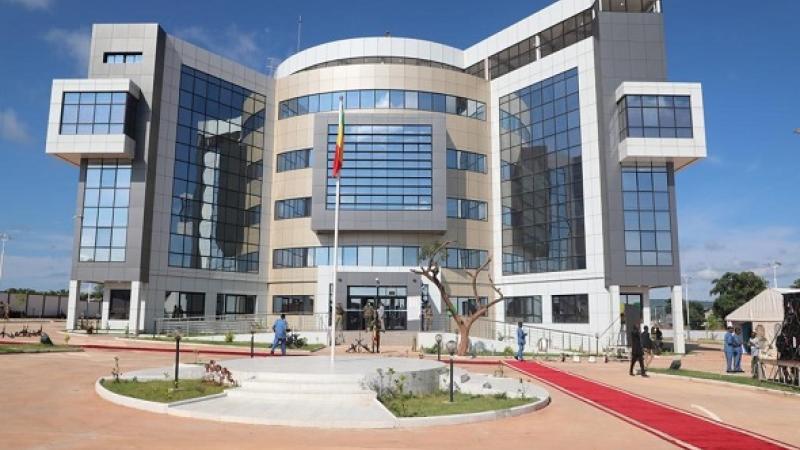  Les prévisions des dépenses budgétaires pour l'exercice 2024 au Mali :  s'élèvent à 3063,742 milliards de francs