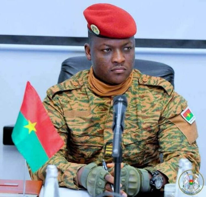 Burkina,  le pouvoir vacillant d’Ibrahim Traoré, dit IB,  