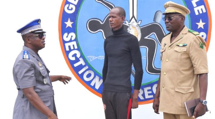 Remise officielle d’un militaire malien interpellé en territoire ivoirien