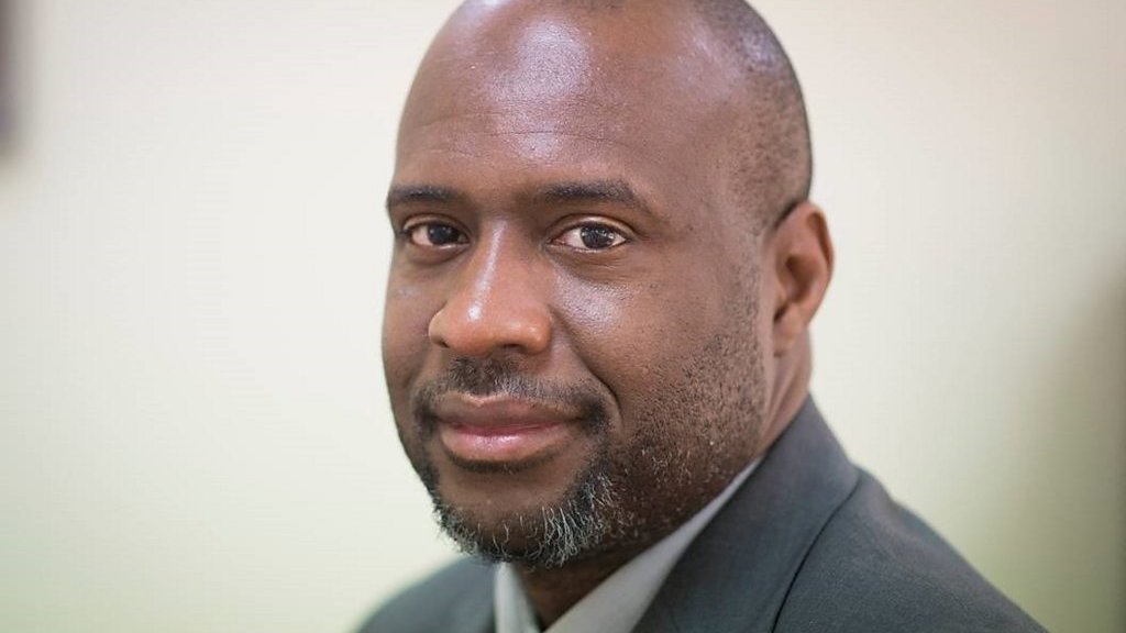 Délestages réguliers d’électricité : Moussa Mara interpelle