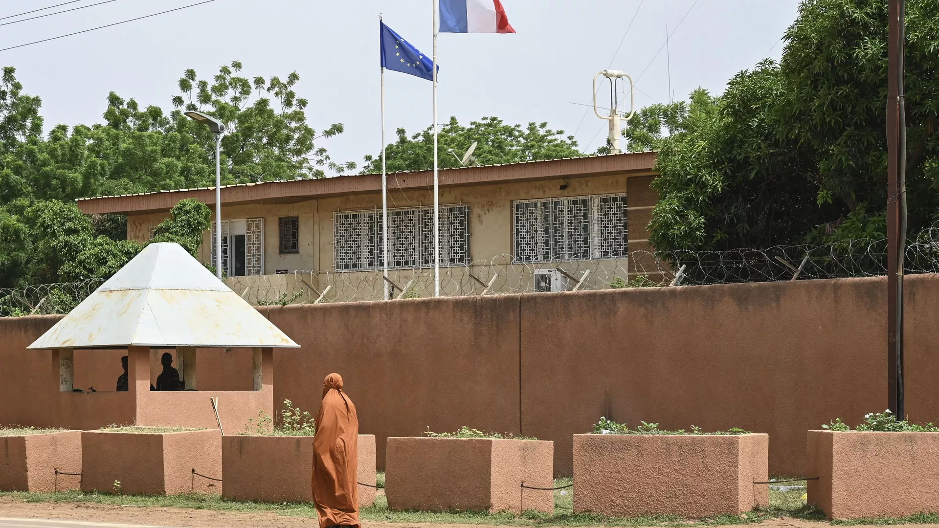 La France va lancer le retrait de ses troupes du Niger "dans la semaine"