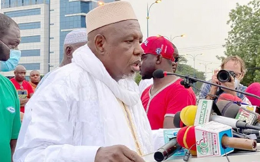 L’Imam Mahmoud Dicko appelle les Maliens à descendre dans la rue