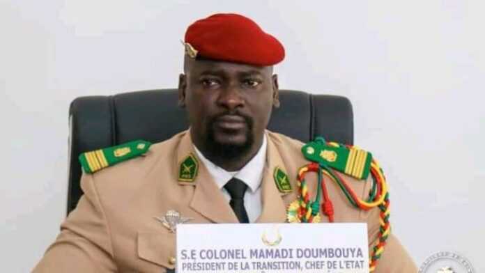 Guinée: Le Colonel Doumbouya ferme la porte à ses ministres