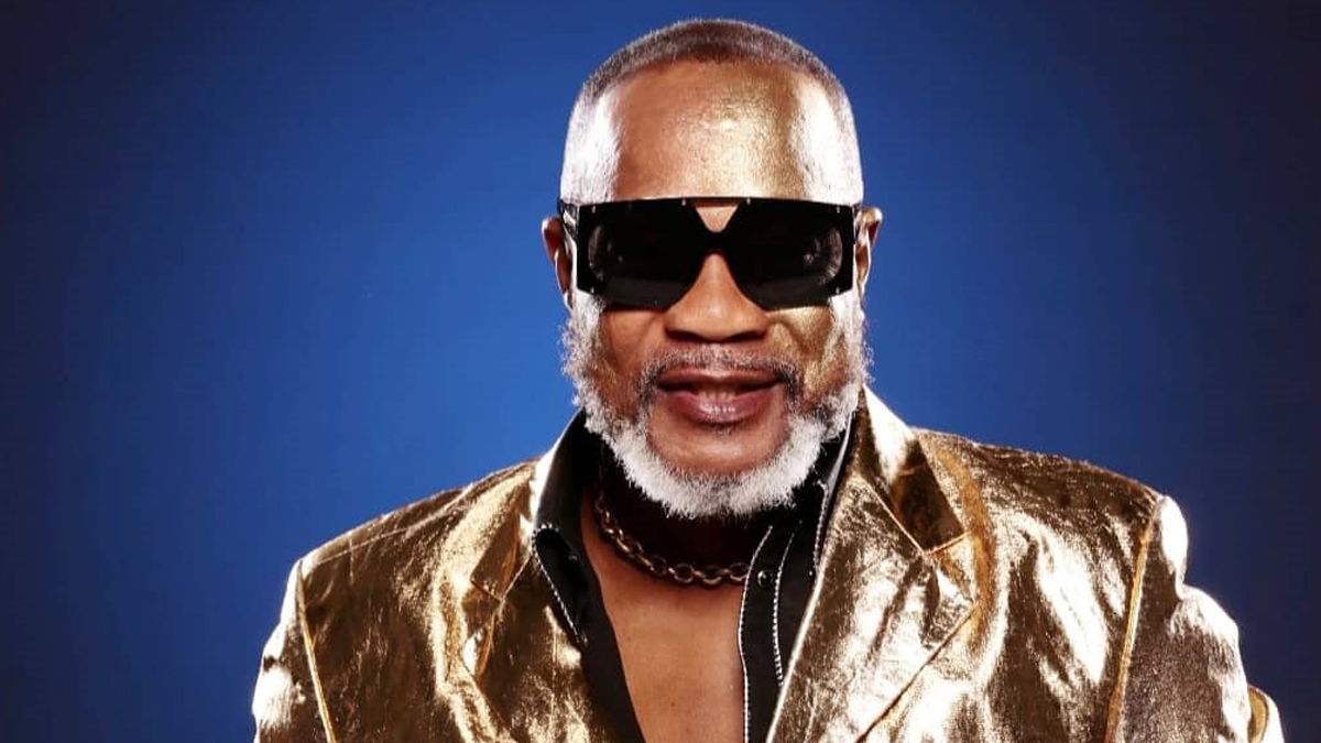 Koffi Olomidé: A 67 ans, le chanteur se vante de sa virilité, la toile sous le choc