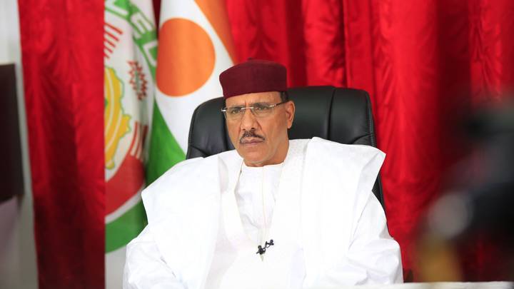 Niger : les avocats de Mohamed Bazoum démentent les accusations de tentative d'évasion de leur client