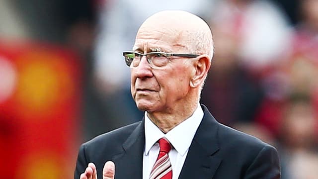 Bobby Charlton, légende de Manchester United et du foot anglais, est mort à 86 ans