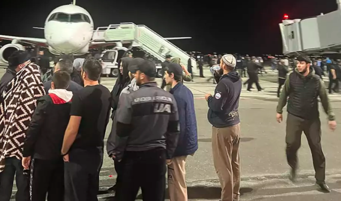 Russie : un aéroport au Daguestan pris d'assaut par une foule hostile à Israël, 60 interpellations