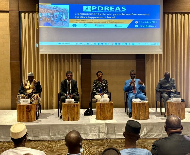 Amélioration des services et riposte locale à la COVID-19 : Mobilisation sociale et citoyenne