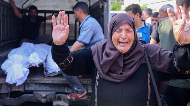 Le bilan des morts à Gaza dépasse les 10 000 ; L'ONU l'appelle un cimetière d'enfants