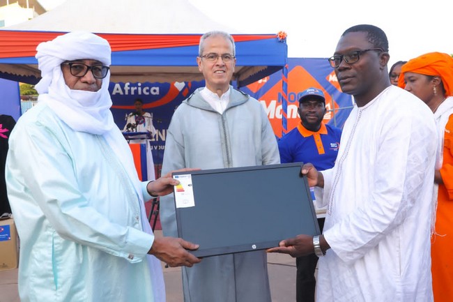 Élan de solidarité envers les couches défavorisées : Moov Africa Malitel fait un don de 100 millions de F CFA