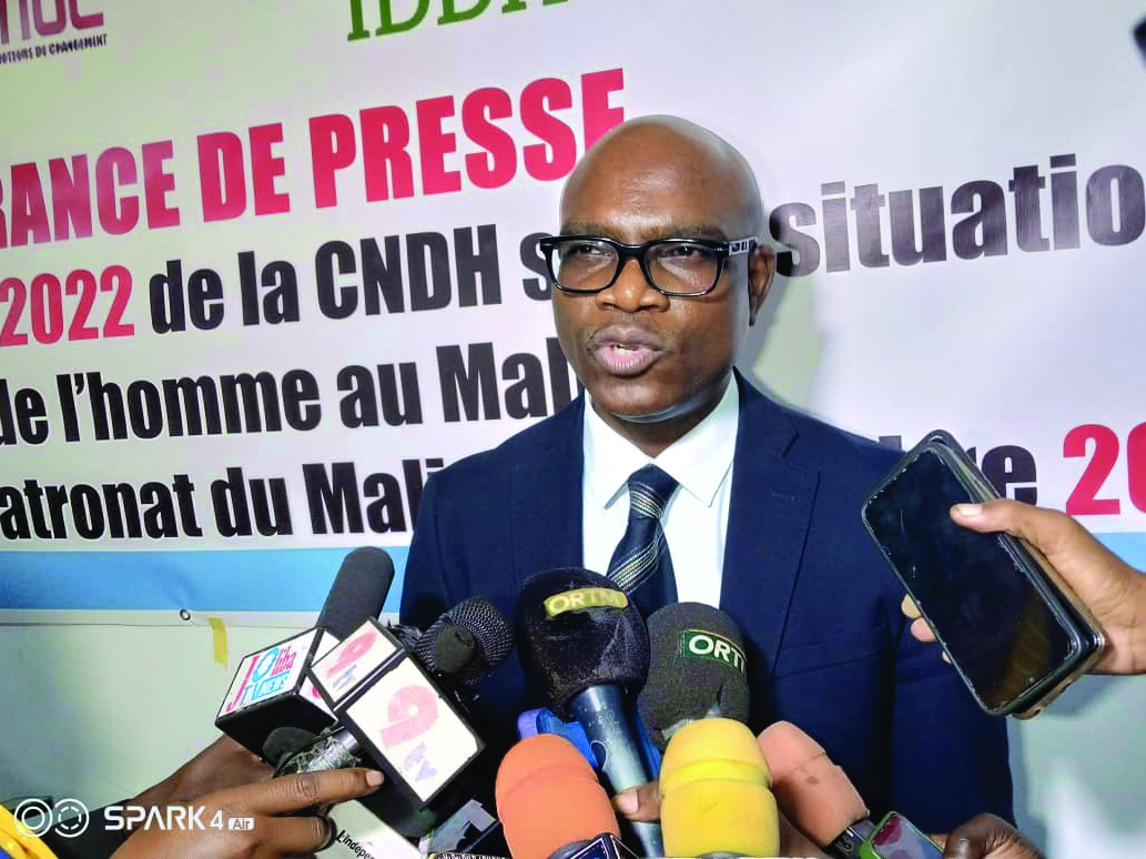 Aguibou Bouaré, Président de la CNDH :  «Nous soutenons les forces de défense dans la lutte contre le terrorisme, mais dans le respect des droits de l’Homme »