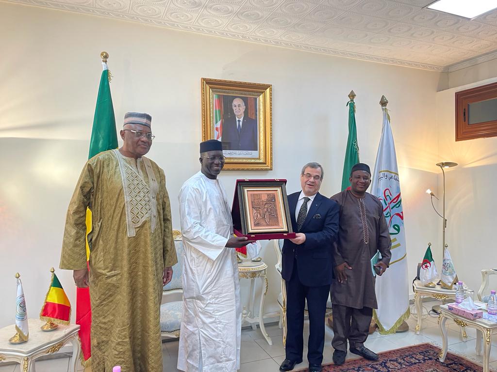 Coopération Internationale: Le Président du CESEC-Mali reçu en audience par son homologue Algérien