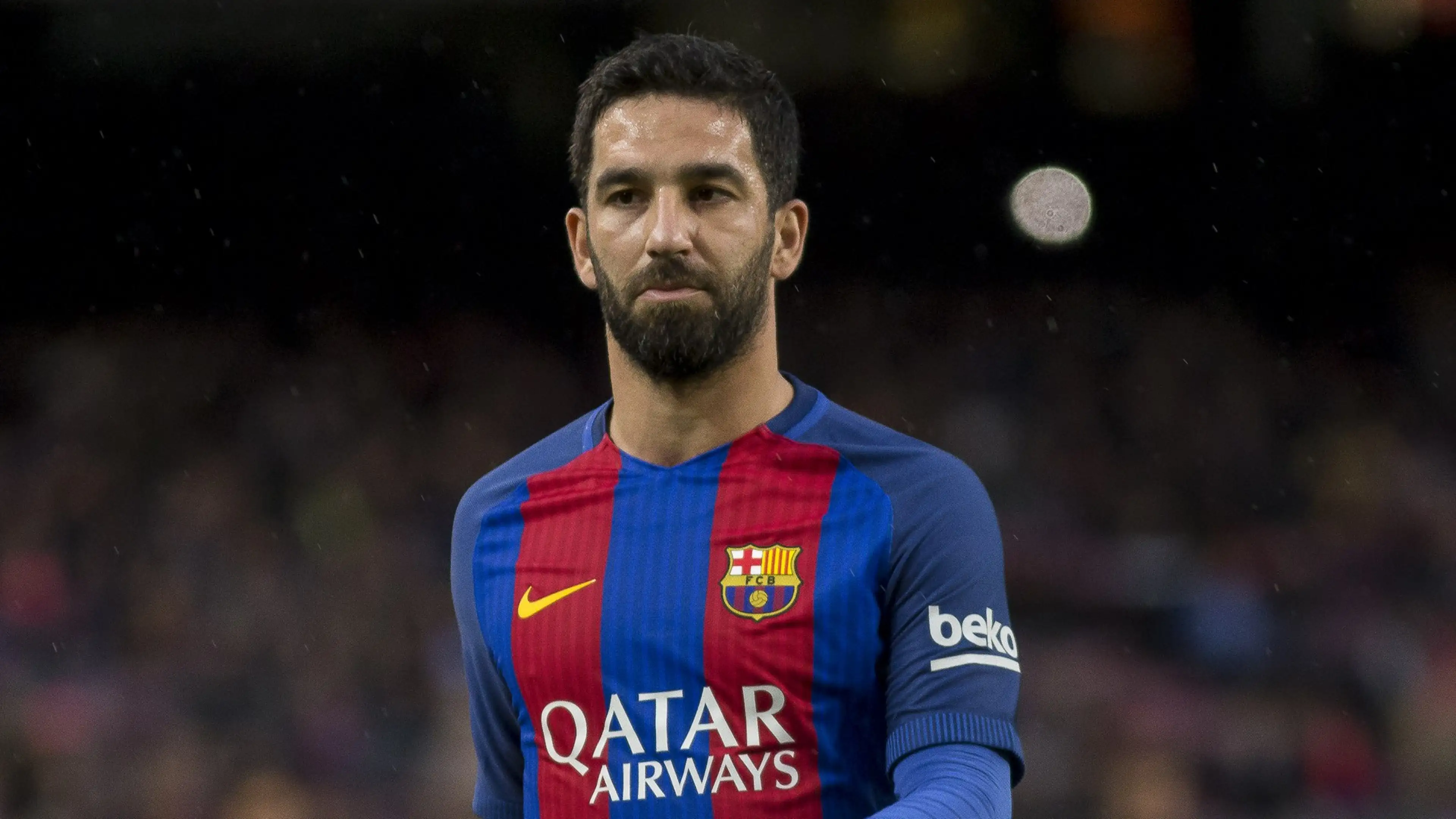 "Mes économies se sont envolées", l'ancien joueur du Barça, Arda Turan, explique comment il s’est retrouvé ruiné après une escroquerie
