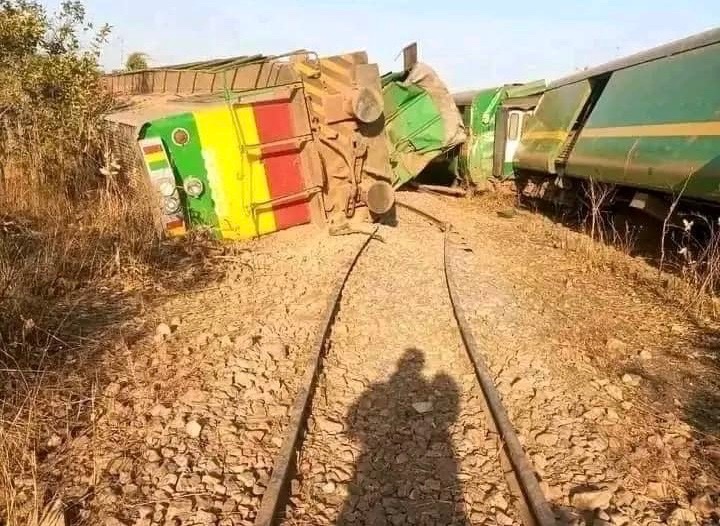 Trafic ferroviaire : un train déraille entre Kayes et Bamako sans causer de mort !