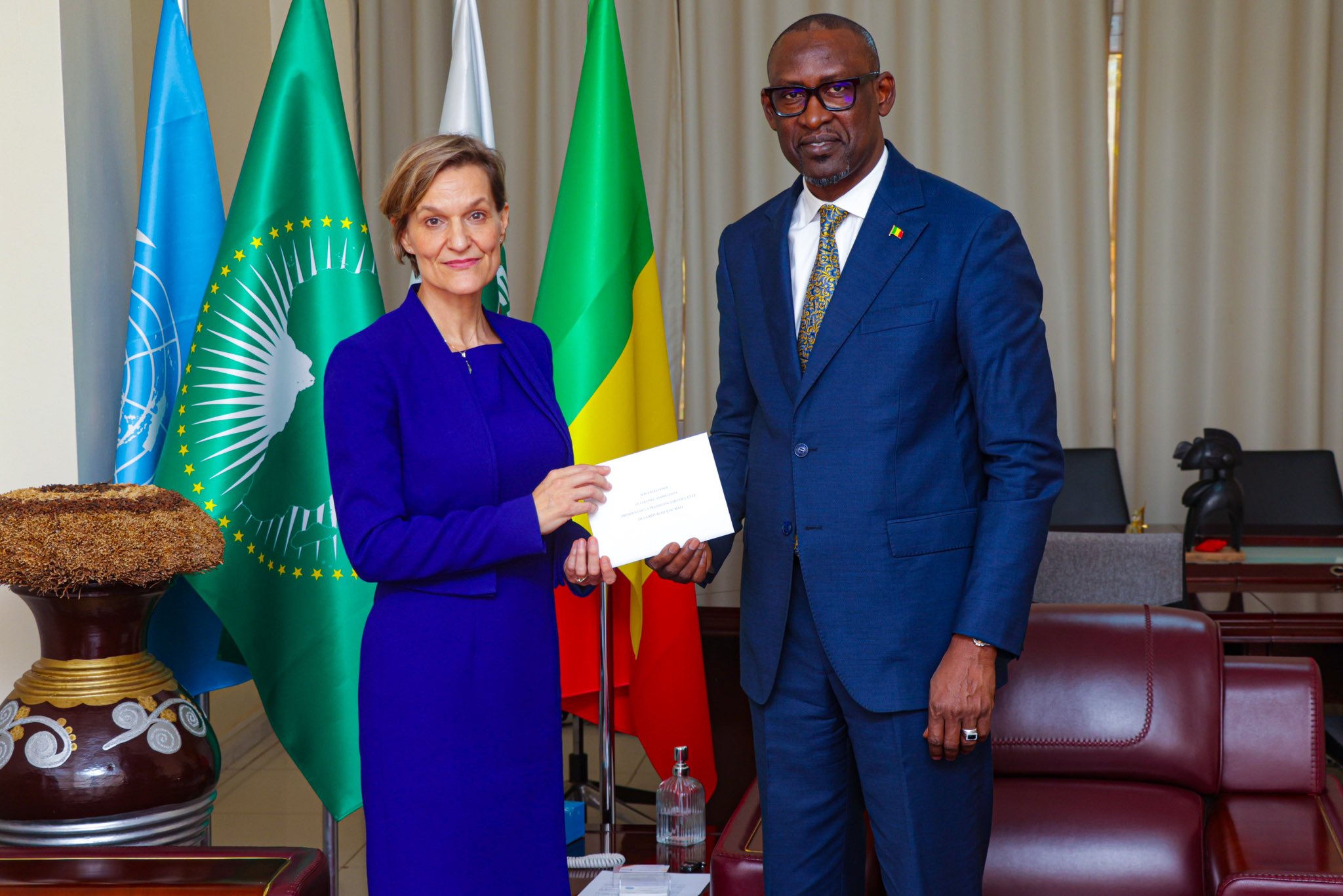 Diplomatie : Ambassadeur du Royaume des Pays-Bas reçu par le ministre Diop