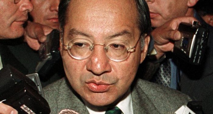 Un ancien ambassadeur des Etats-Unis accusé d'espionnage pour le compte de Cuba