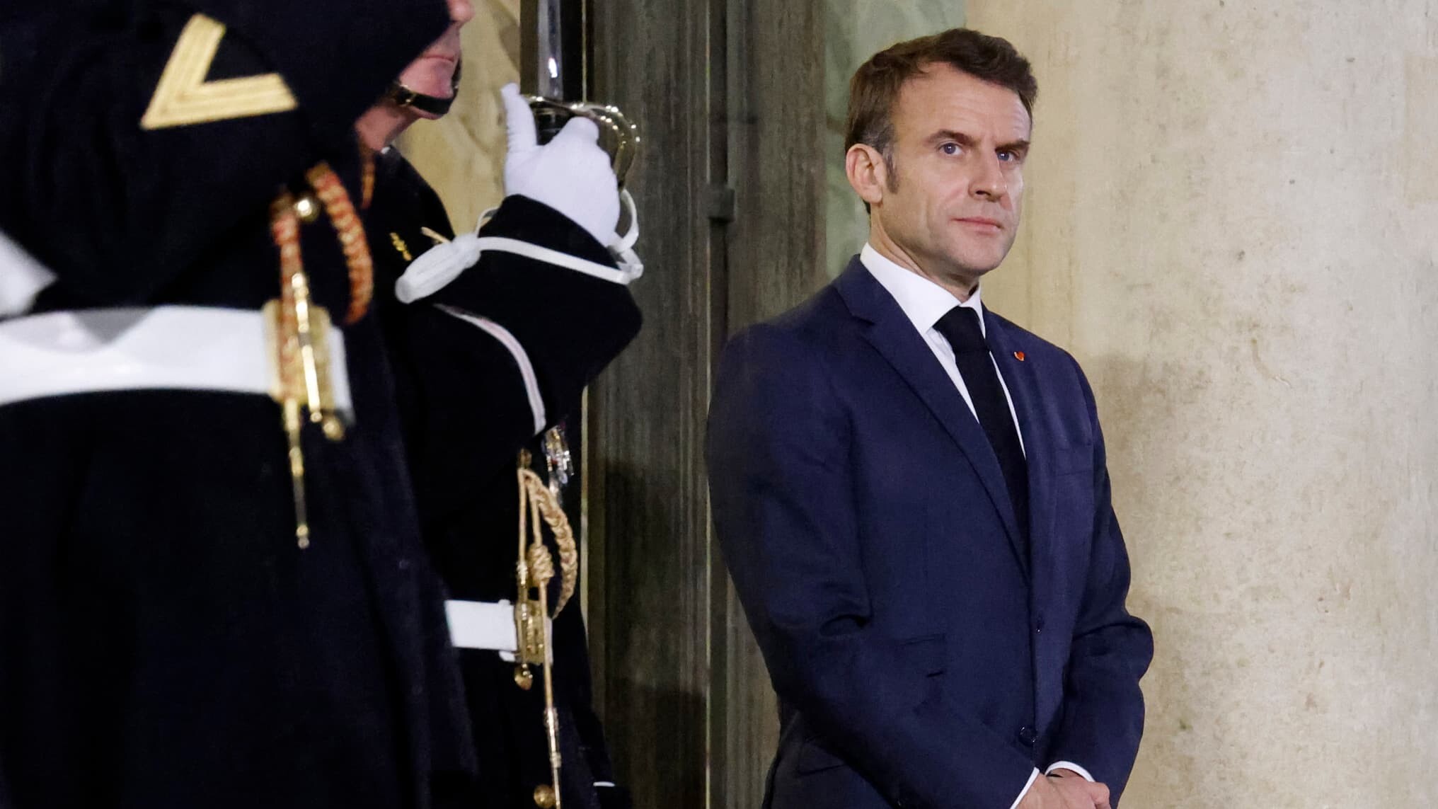 France : Loi immigration, Emmanuel Macron ne veut pas de 49.3 sur le texte et écarte une dissolution de l'Assemblée nationale