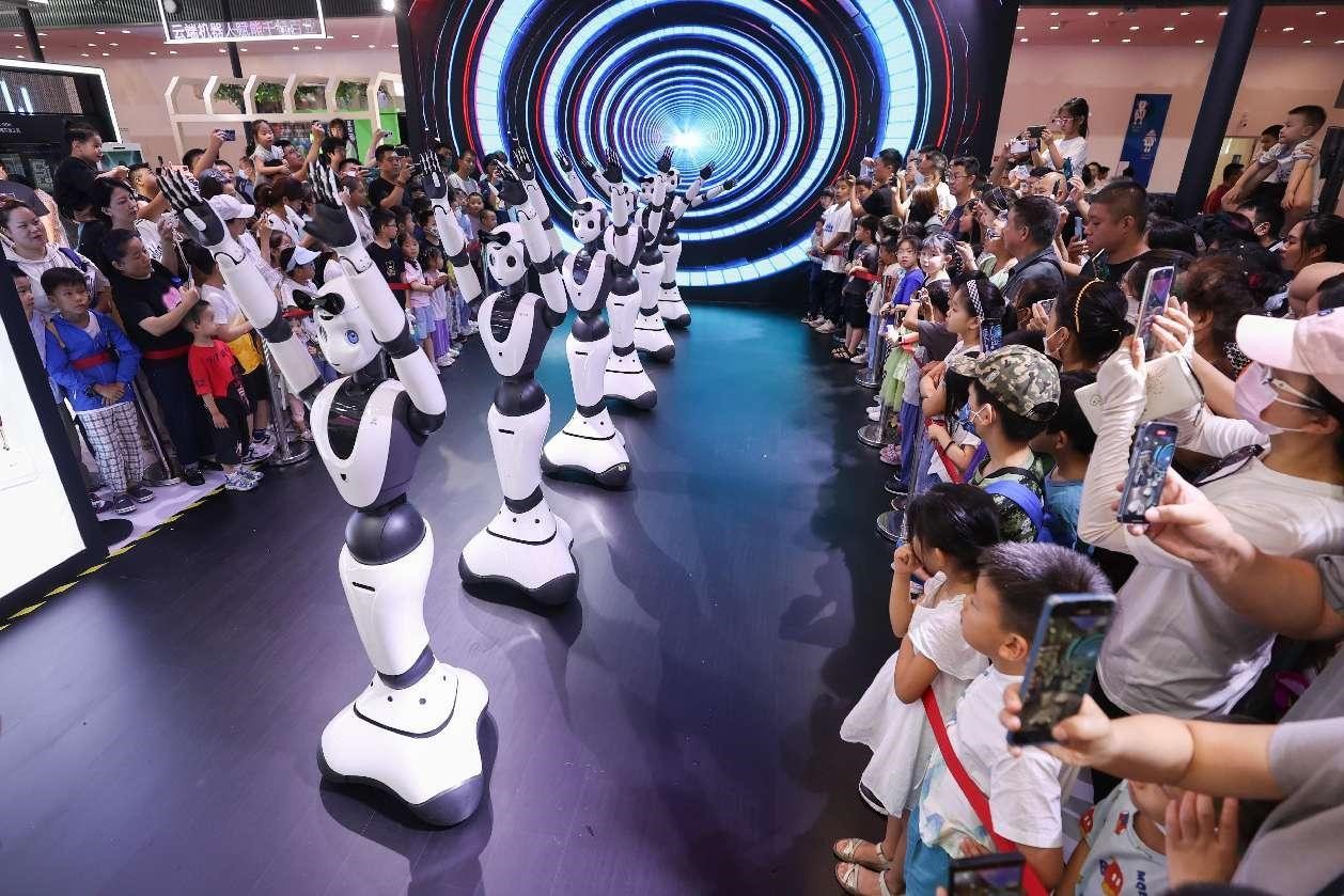 Les robots de service chinois connaissent un succès croissant sur les marchés étrangers