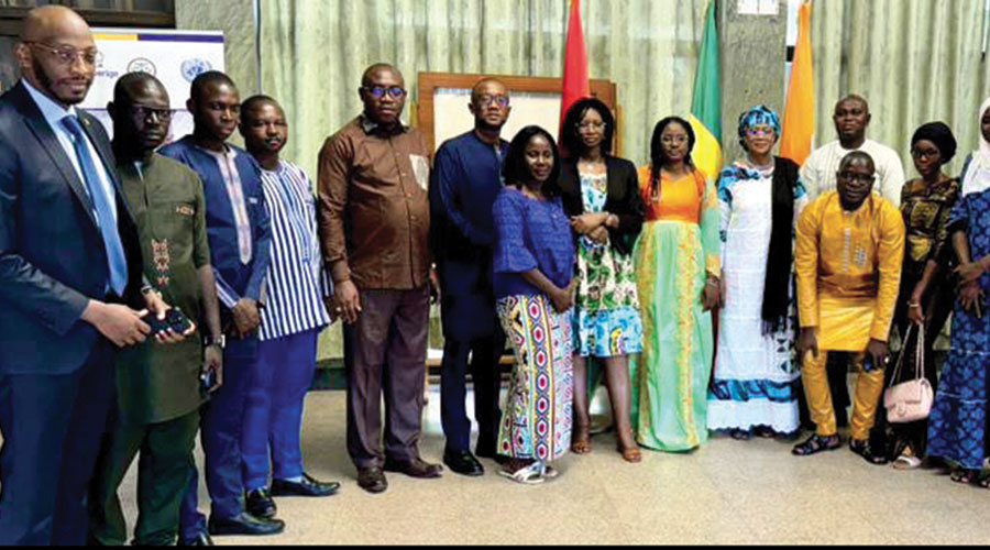 Concertation des jeunes à Ouagadougou au Burkina Faso / Objectif : trouver une solution à des crises au Mali, au Burkina et au Niger