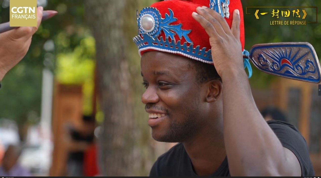 L’émission de CGTN Français « Lettre de réponse » raconte l’histoire de la correspondance entre Xi Jinping et des amis étrangers