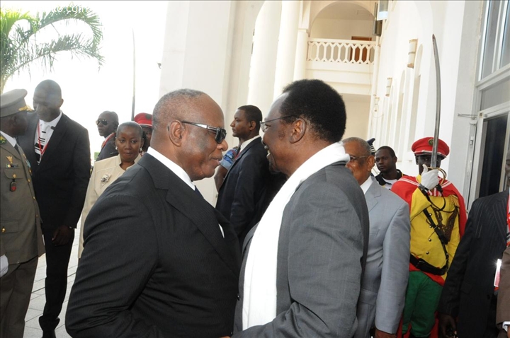 Dialogue avec le chef terroriste Iyad Ag Ghali : IBK et Dioncounda en désaccord