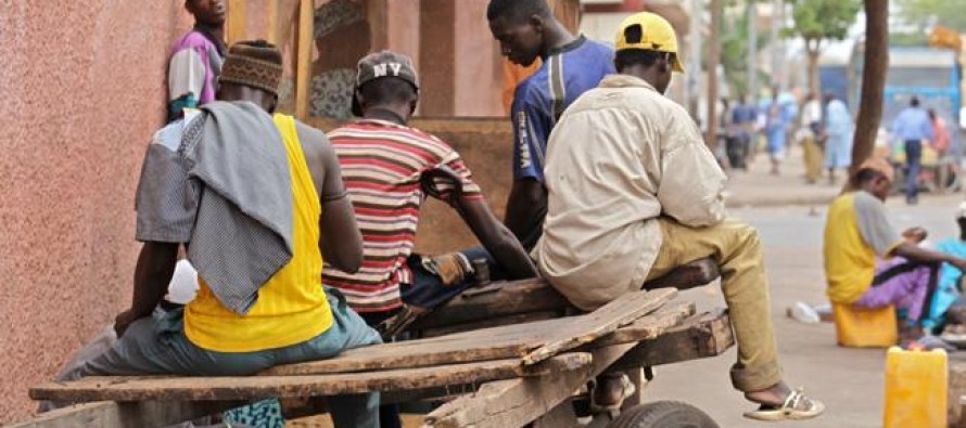 Augmentation de l’âge à la retraite :Les jeunes maliens condamnés à partir