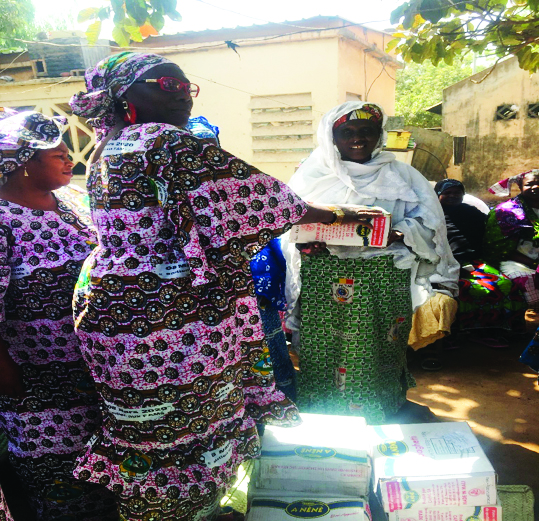 Journée internationale de la femme : La main tendue de la présidente des femmes du parti Jaama à l’endroit des femmes atteintes de lèpre