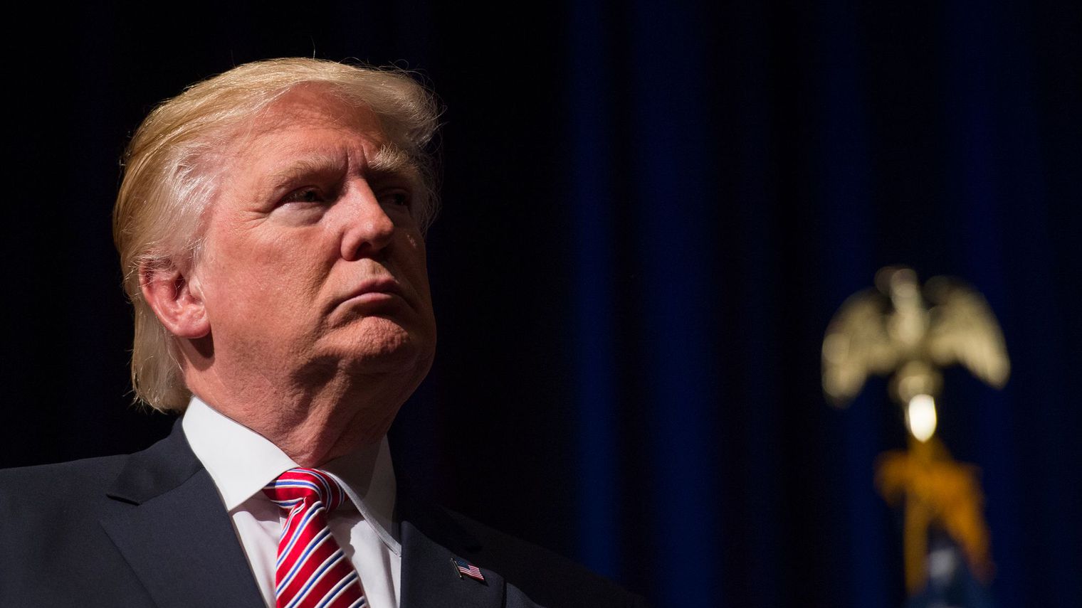 Inculpé, Trump dénonce une “insulte à la nation” devant ses partisans