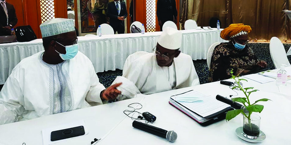 Mission de la CEDEAO à Bamako : *Les tractations continuent pour aplanir les divergences :* Le M5-RFP continue d’exiger la démission d’IBK