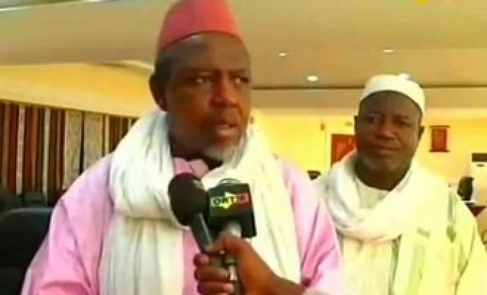 Mahmoud Dicko : « On ne peut pas maintenir les élections et exiger la fermeture des mosquées et autres endroits »