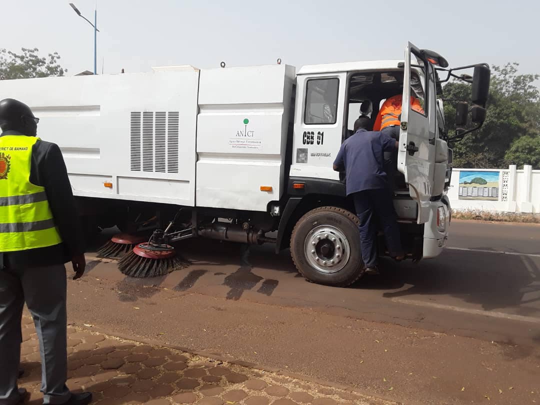 District de Bamako: Des balayeuses mécaniques dans nos rues