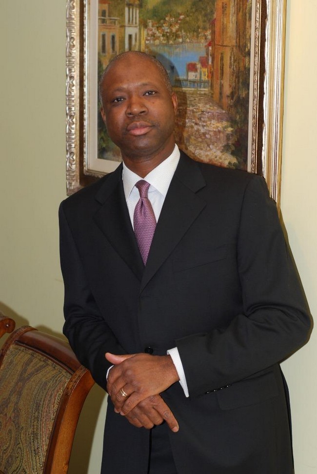 À nos excellents journalistes et professionnels des médias