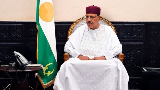 Le Niger et les autorités de la Cédéao négocient la libération du président Bazoum