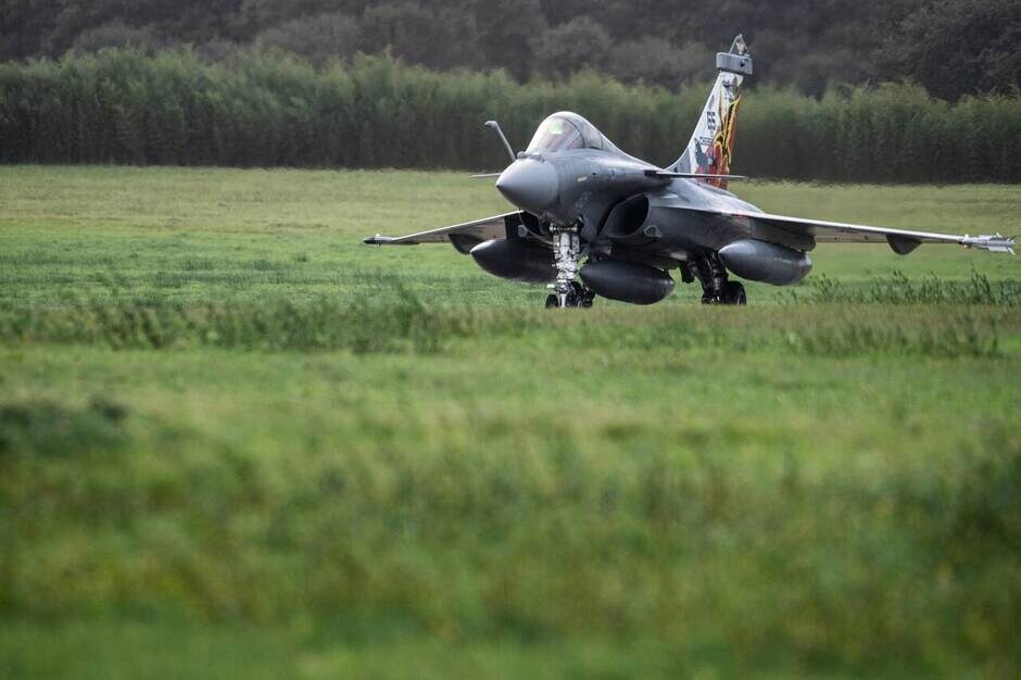 La France commande 42 avions de combat Rafale supplémentaires, annonce le ministre Sébastien Lecornu