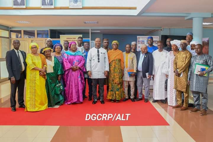 Coopération : Des parlementaires maliens reçus  en audience par le président de l’Assemblée législative de Transition du Burkina autour  des « défis de l’heure « 