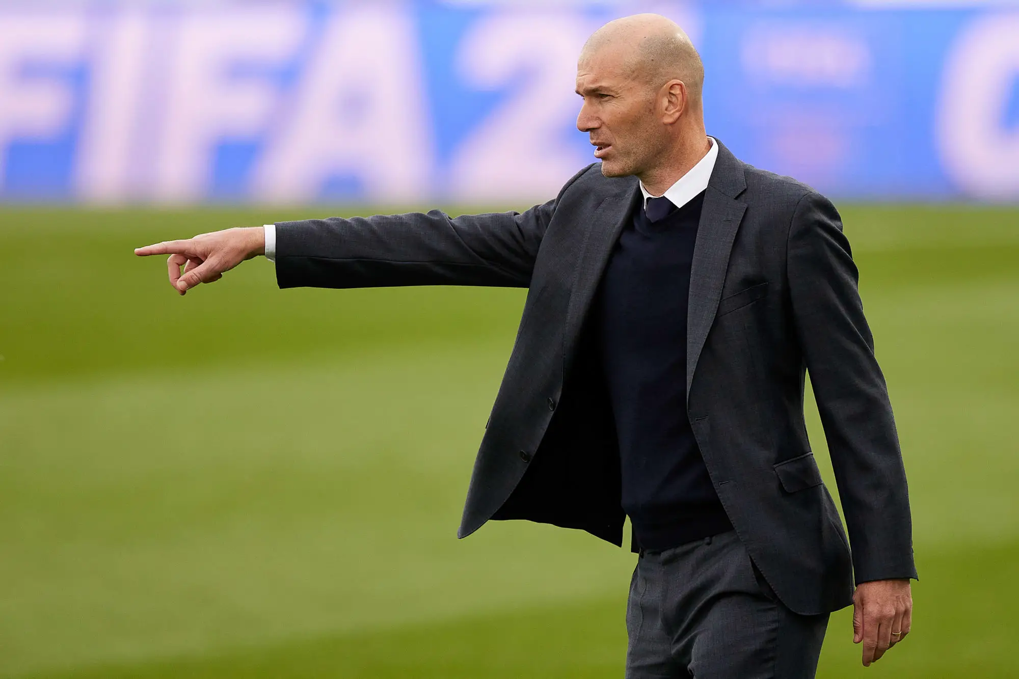 Football : Zinedine Zidane pressenti aux rênes des Fennecs d'Algérie.
