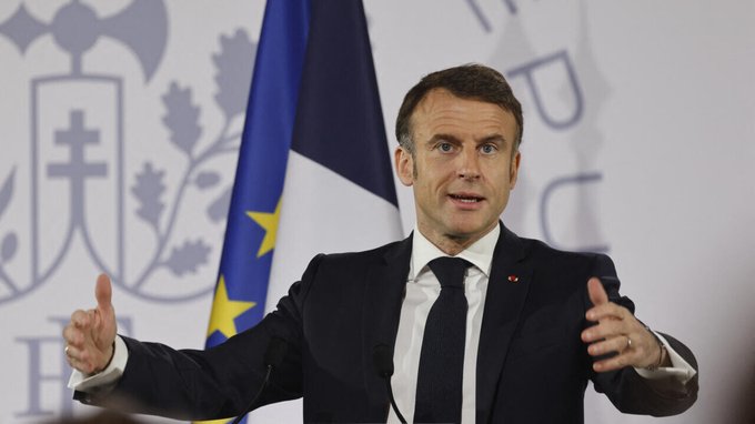 France : La loi immigration promulguée par Emmanuel Macron après les censures du Conseil constitutionnel