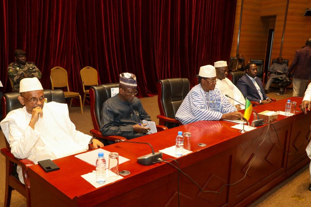 Retrait de la CEDEAO : pour obtenir la souveraineté économique, le PM compte sur les opérateurs économiques.