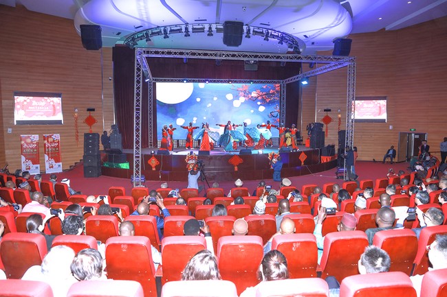 Fête du Printemps de l’Année du Dragon : L’Ambassade de Chine au Mali célèbre avec le public malien au CICB
