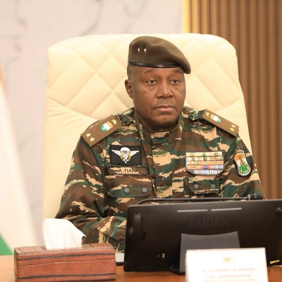 Niger, Burkina, Mali: une possible monnaie commune pour sortir de la « colonisation », dit Tiani