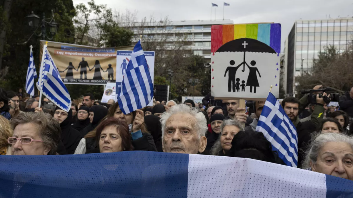 Grèce : le mariage pour les couples homosexuels en passe d'être voté au Parlement
