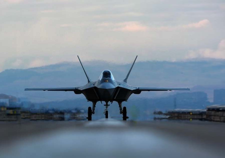 Le premier avion de combat turc KAAN a réalisé avec succès son premier vol