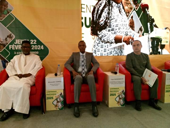 Alousseni Sanou lors de la conférence de lancement des travaux du processus budgétaire : « La politique budgétaire vise un objectif de déficit budgétaire de 3,6% du PIB en 2025».
